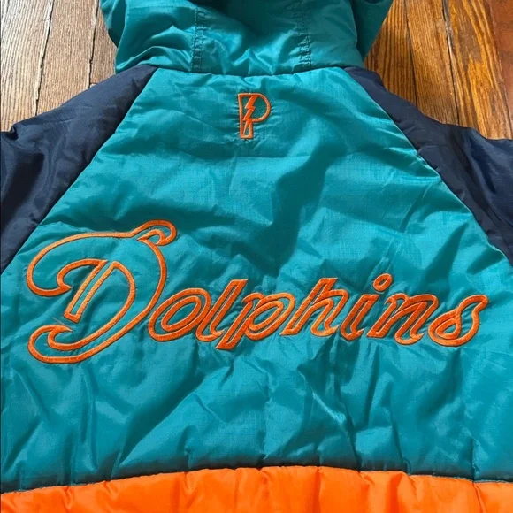 90’s Pro Player Miami Dolphins Vintage Puffer Jacket - Picture 13 of 16